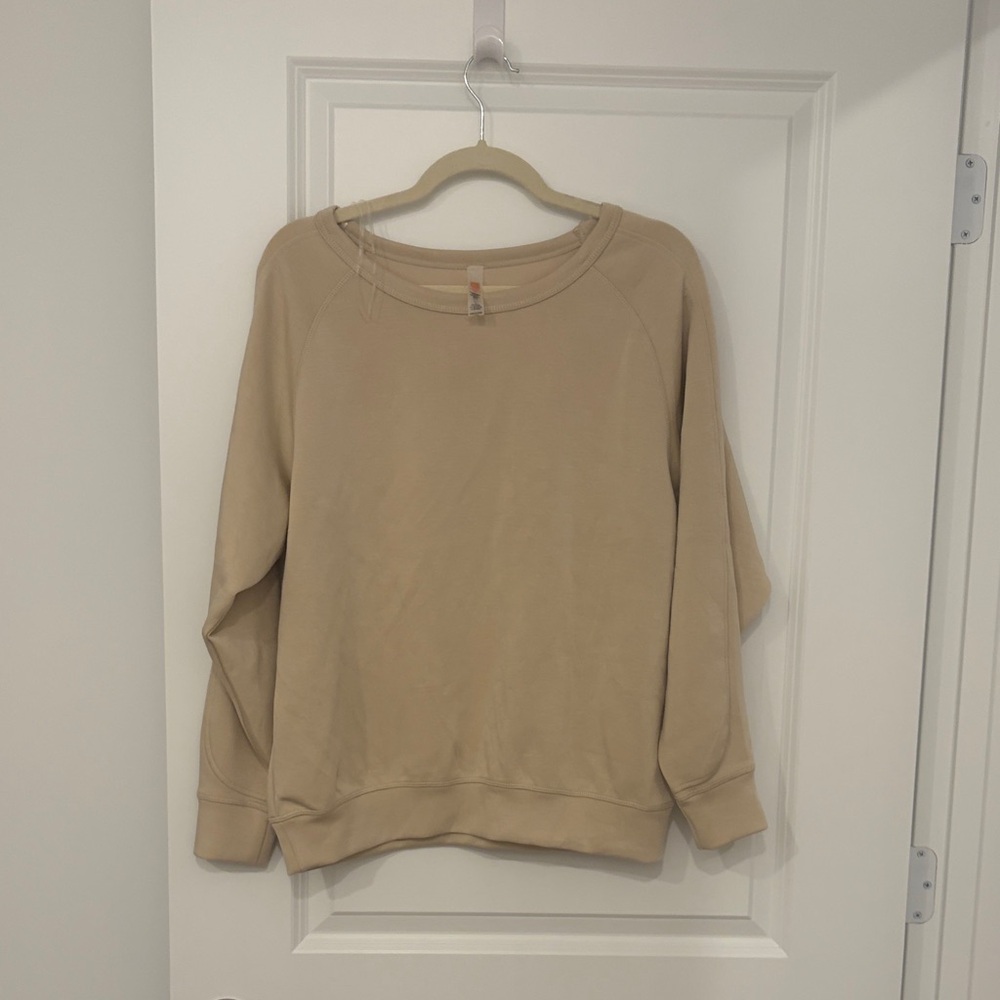 NWT Mono B Beige Crewneck Set